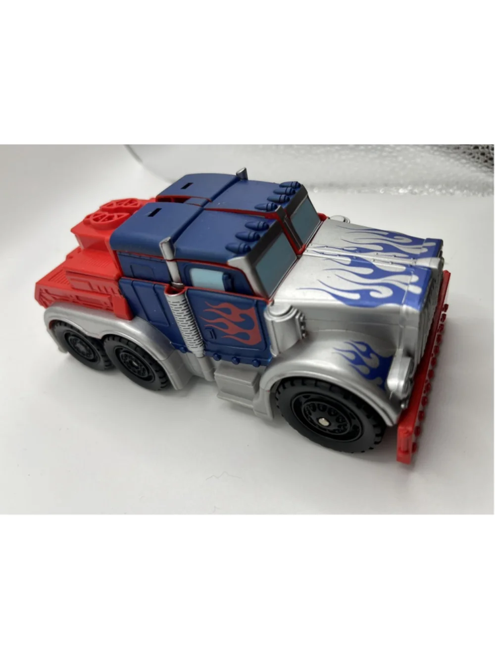 Collectible 2008 Hasbro.TRANSFORMER OPTIMUS PRIME TRUCK tomy 6